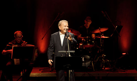 Manolis Mitsias: Distant Seaside Moons, in the Skies of Nikos Gatsos